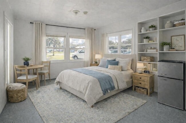 Photo - 1949 E Duval St