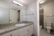 2BR, 1BA - 1,048SF