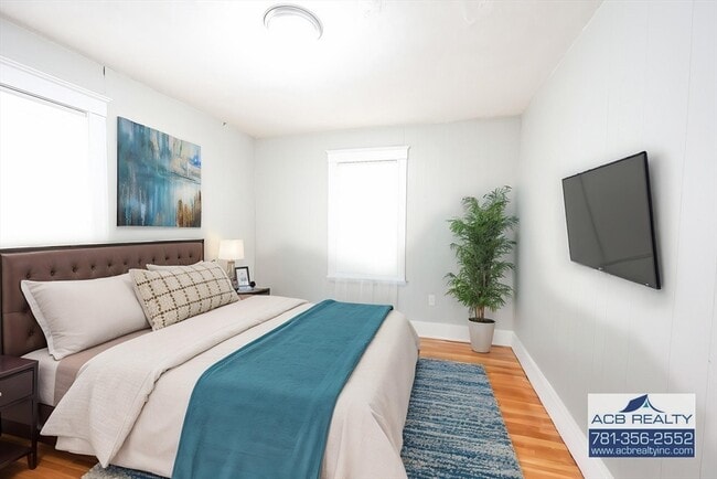 Photo - 10 Mattakeeset St