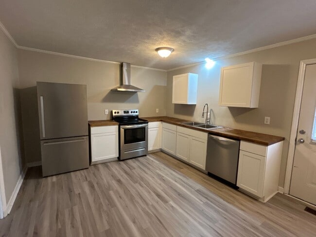 Photo - NEW LISTING!!!!!