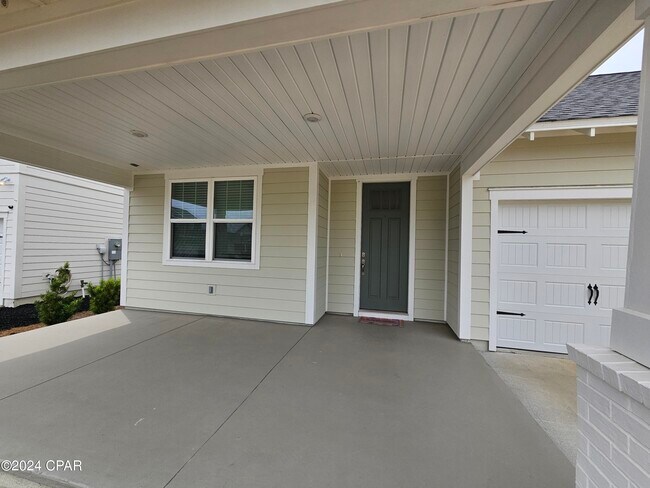 Photo - 2205 Penny Royal St