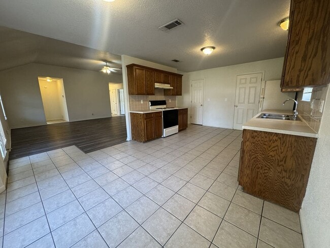Photo - Newly Remodeled 4 BR 2 Bath Next to Harker Heights Community Park!