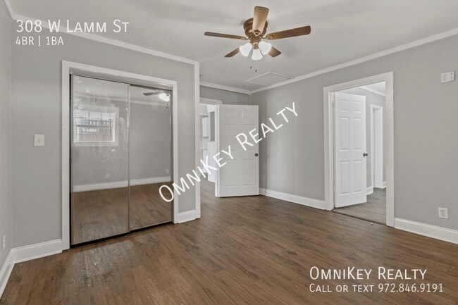 Photo - 308 W Lamm St