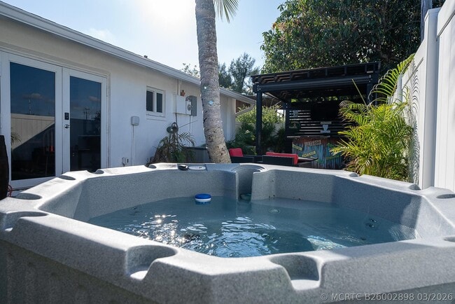 Photo - 119 SE 5th St
