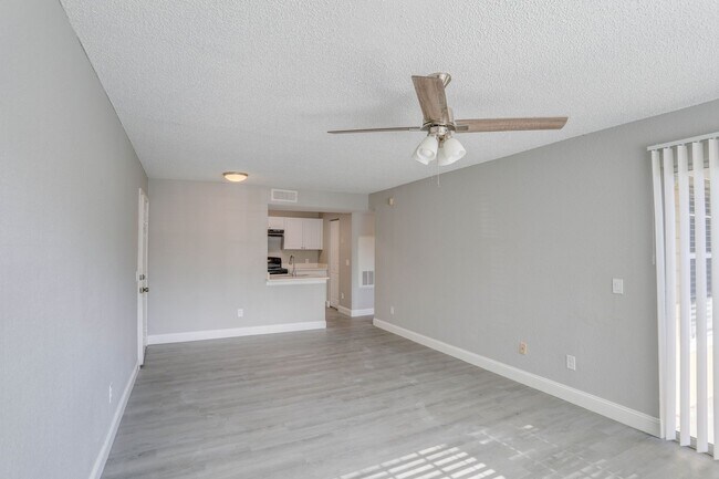Photo - 1015 S Hiawassee Rd