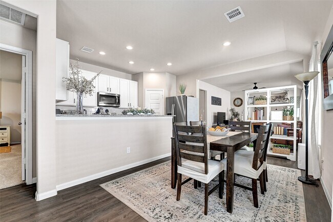 Photo - 1329 Mount Blanc Path