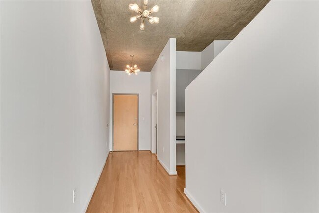 Photo - 860 Peachtree St NE Unidad 1112