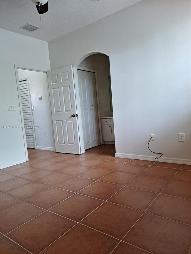 Photo - 632 SW 107th Ave Unit #606 2 STORIES CONDO
