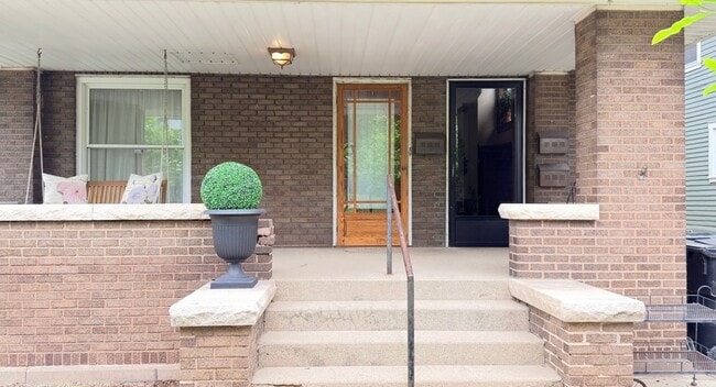 Photo - ALL UTILITIES INCLUDED...Trendy 1 Bedroom Apartment Downtown Lafayette Unit #1