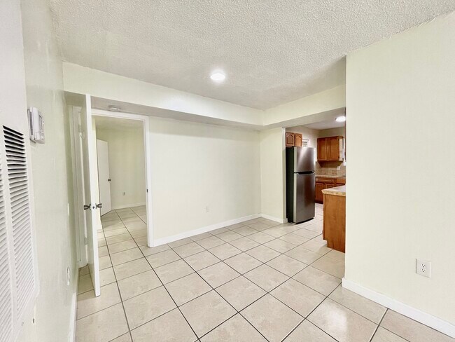 Dining and kitchen - 15591 SW 105th Ter Unit #527