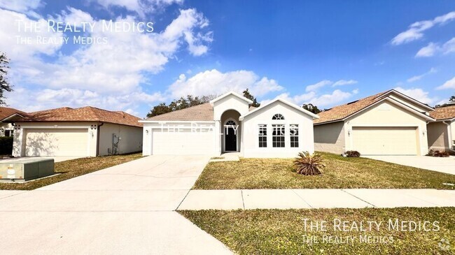 Building Photo - Spacious 4 bedroom 2 bathroom Home in Sanford