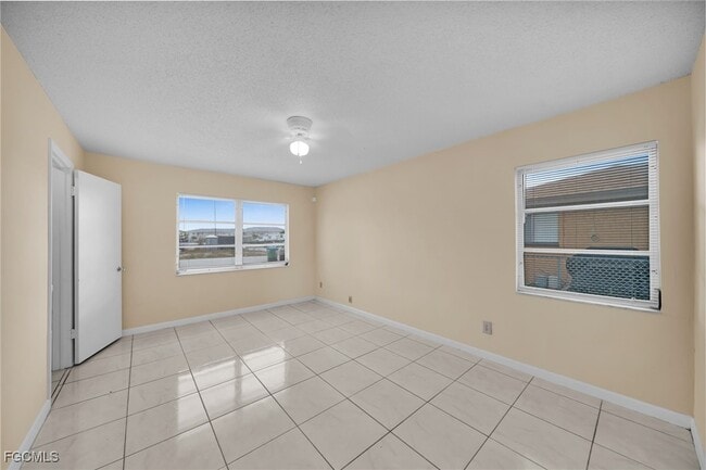 Photo - 4824 Lucaya Dr Unidad 1