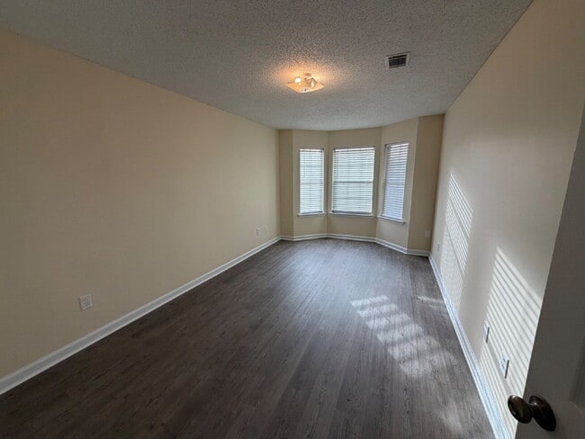 1450 Victory Cir