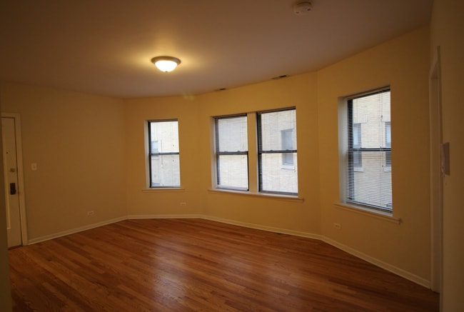 Photo - 2807 W Lawrence Ave Unidad D2S