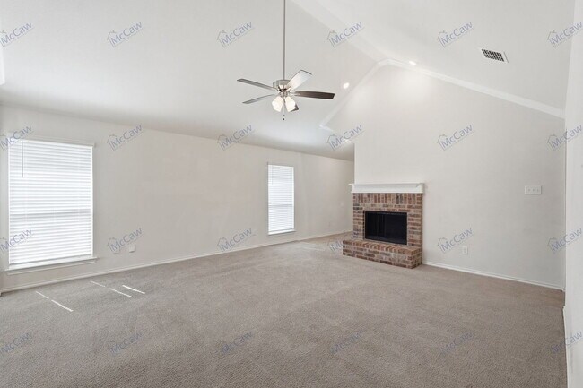 Photo - 422 Greenhaven Dr