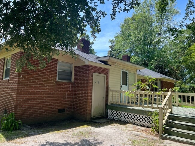 Photo - 901 Parrott Ave