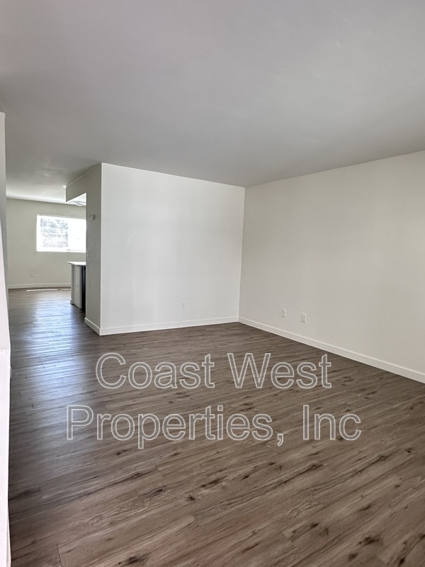 Photo - 1156 Cypress Ave