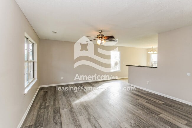 Photo - 104 Creek Way Ln