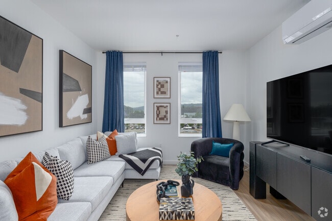 1BR, 1BA - 646SF