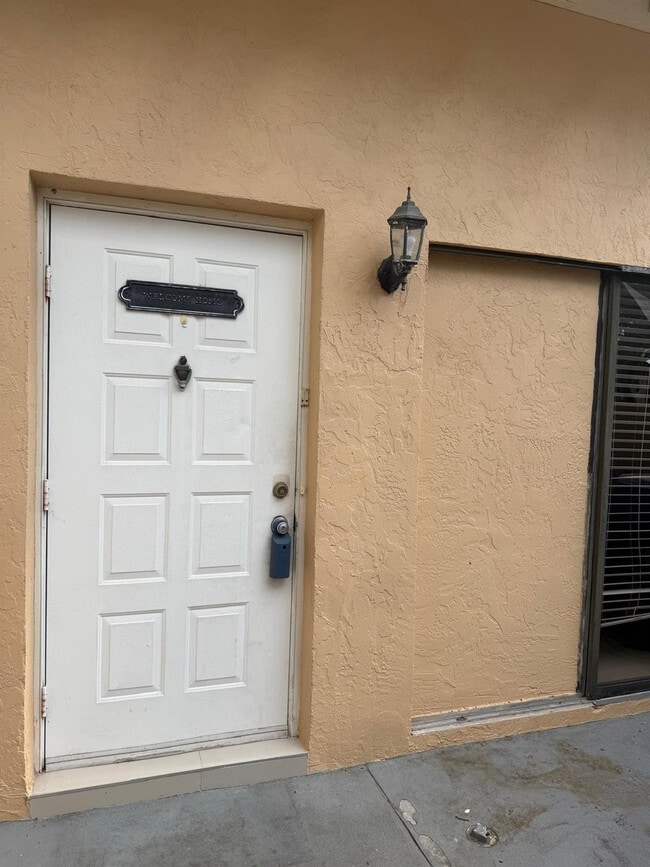 Photo - 11596 NW 45th St