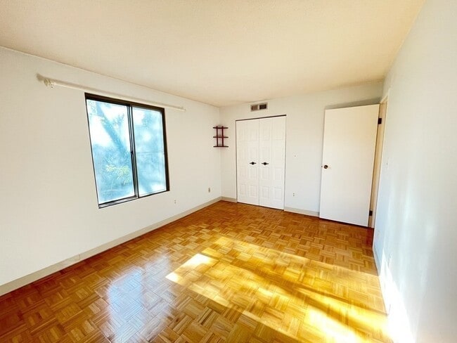Photo - 1580 Massachusetts Ave Unit 5G