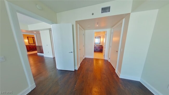 Photo - 2700 S Las Vegas Blvd Unidad 2010