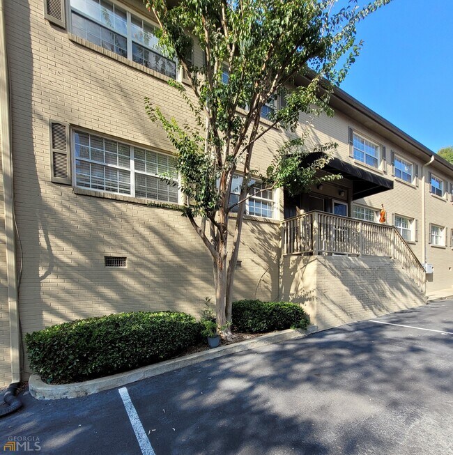 Photo - 3206 Mathieson Dr NE Unit APT 4