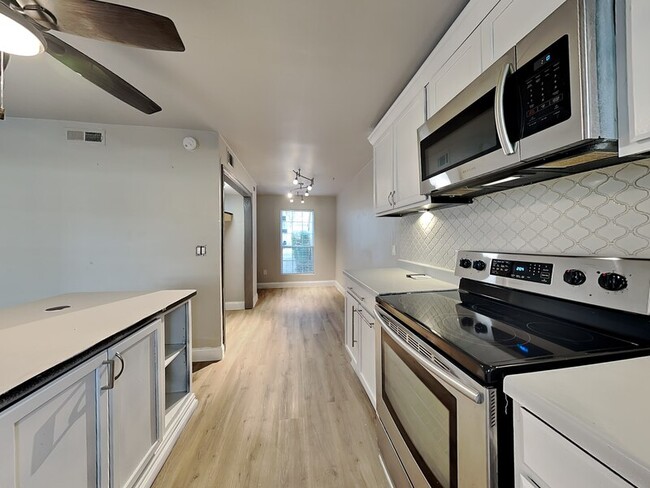 Photo - 2986 Buttonwood Dr