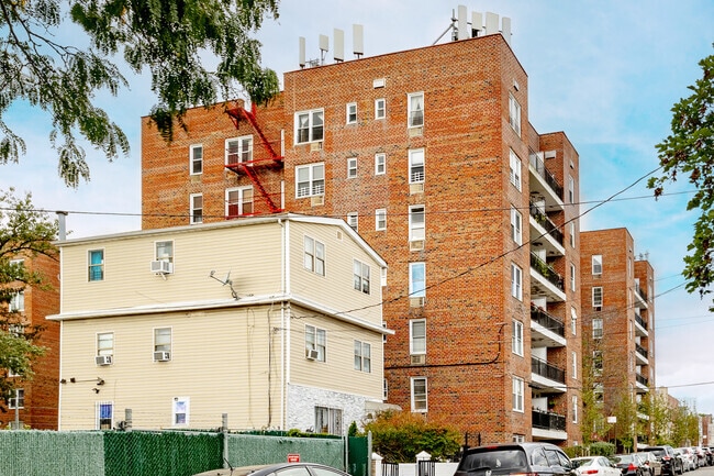 84-70 129th Street - 8470 129th St