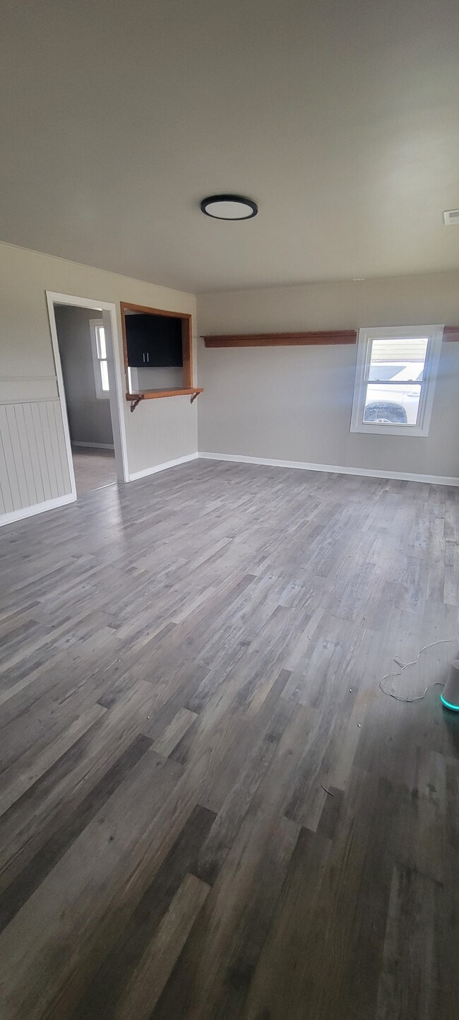 Photo - 235 Indianwood Blvd