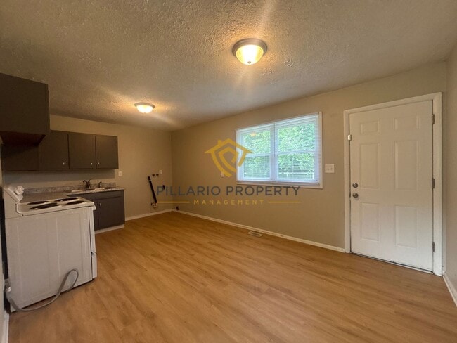 Photo - 1112 Earhart St