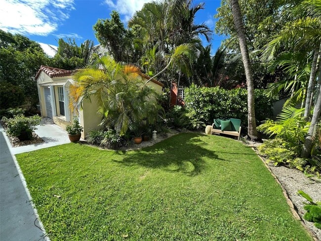 Photo - 1018 W 47th St Unit 1