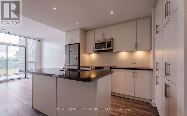 Photo - 375 Sea Ray Ave Unité 408