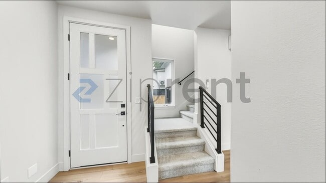 Photo - Unit
