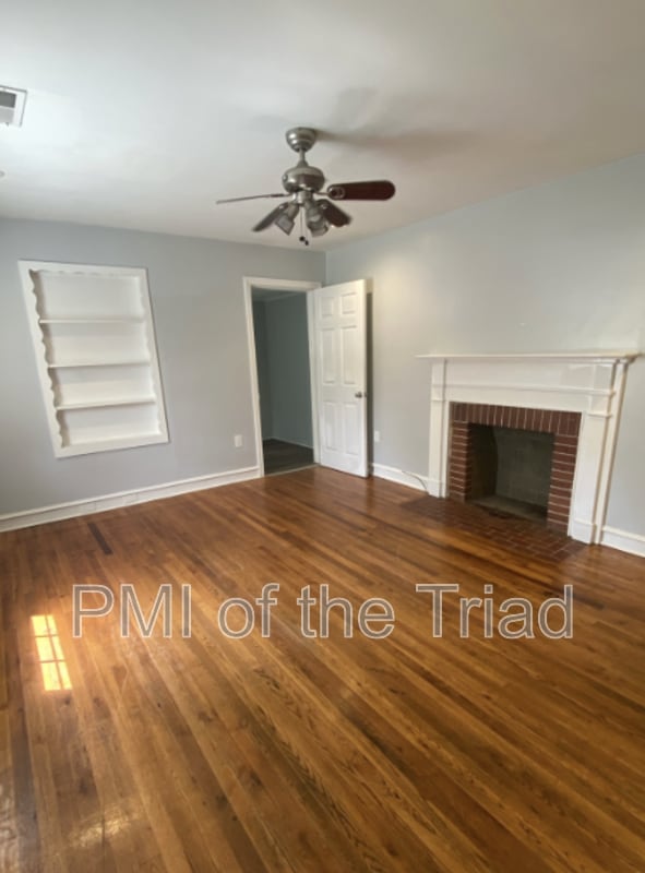 Photo - 2716 Ivy Ave