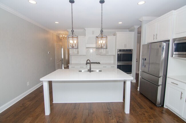 Photo - 1066 Callaway Dr