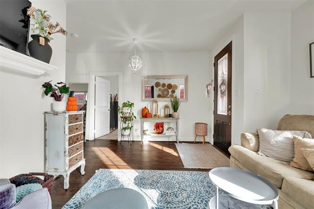 Photo - 345 Twin Creeks Dr