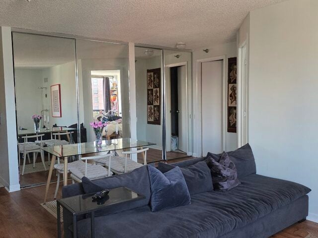 Photo - 1122 N Clark St Unit 1005