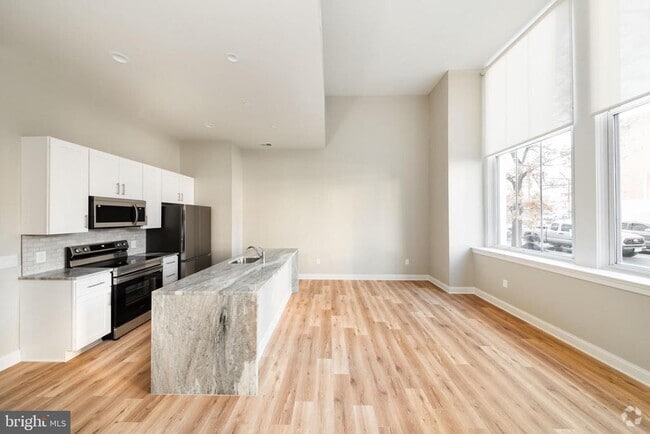 Building Photo - 2121-41 Market St Unit 102 Rental