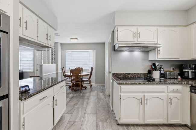 Photo - 15822 Echo Hill Dr