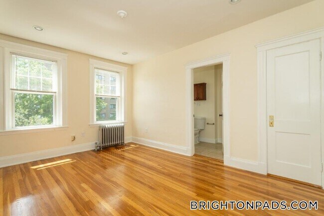 Photo - 286 Chestnut Hill Ave Unit 22A