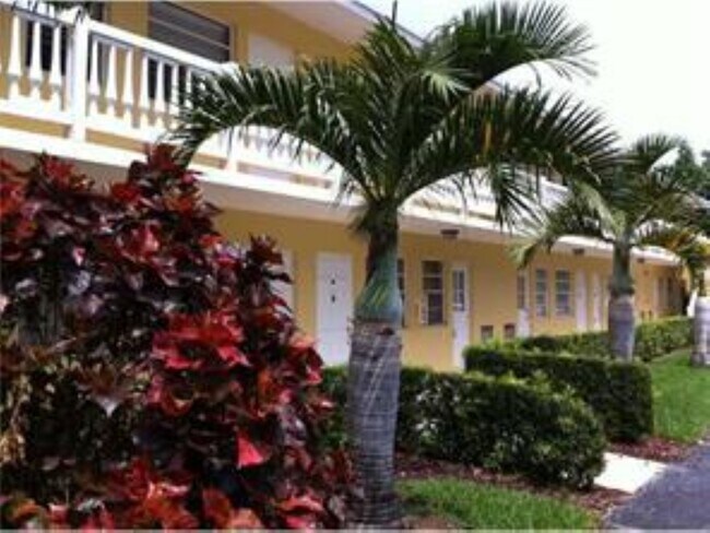 Photo - 4051 NE 13th Ave Unit 54-3