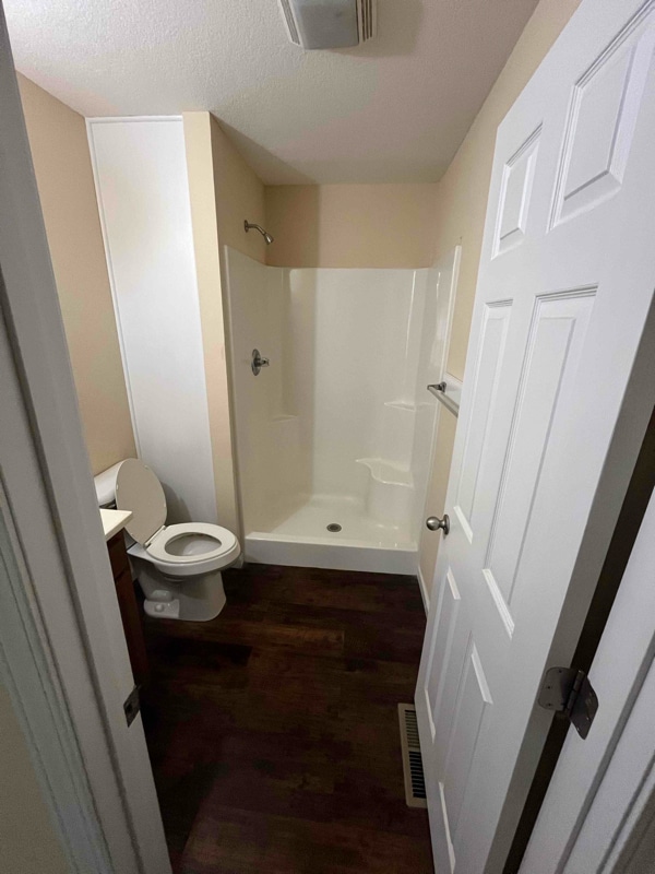Photo - 2921 Vaughn Ave