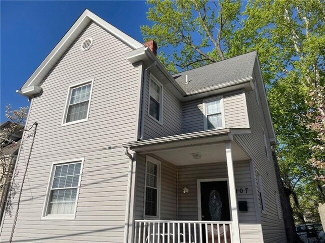 Building Photo - 107 Liberty St