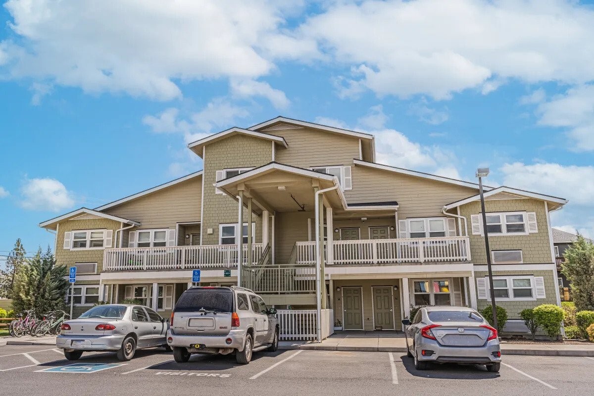 Photo - 2201 SW Canal Blvd