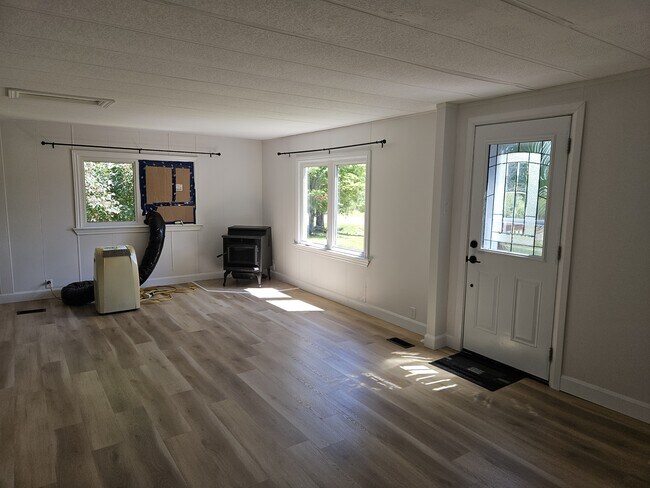 Photo - 174 Bellamy Rd