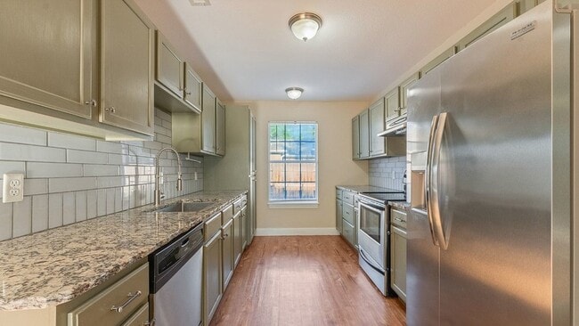 3179 W Wildflower St