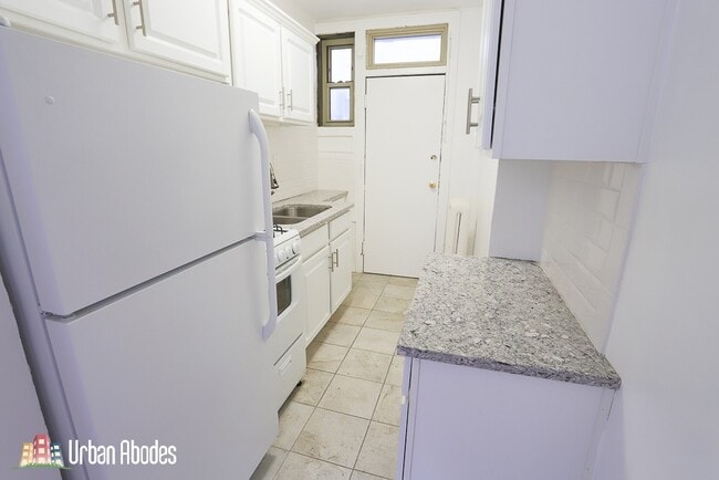 Photo - 547 W Surf St Unit A