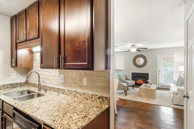 Lakeshore Pointe Apartment Homes