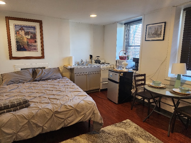 Photo - 29 Beech Glen St Unit Studio